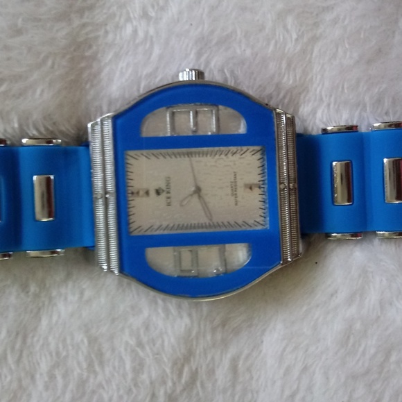 Watch - Picture 1 of 2